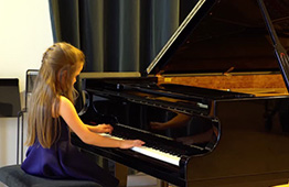 5 گام تا تقویت نوازندگی پیانو قسمت اول ، آموزش پیانو ، آموزشگاه پیانو ، تدریس خصوصی پیانو ، آموزش پیانو انقلاب